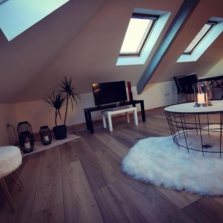 Cosy Chic Daire Erstein Dış mekan fotoğraf